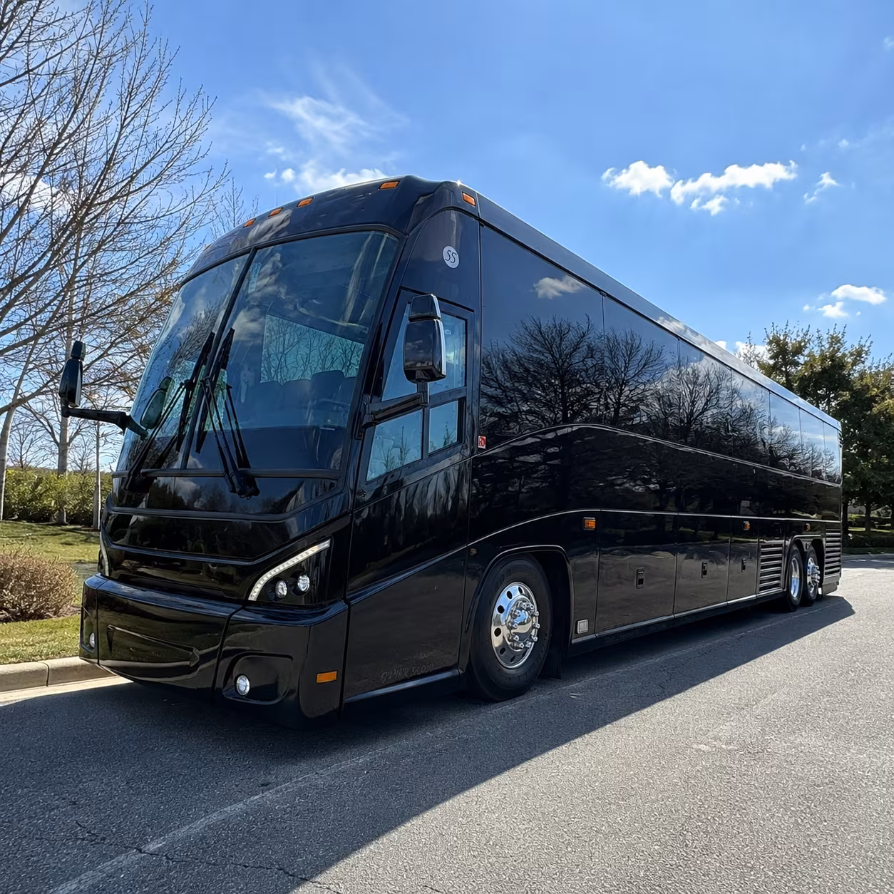 charter bus rentals shuttle service at hartsfield jackson atlanta international airport atl