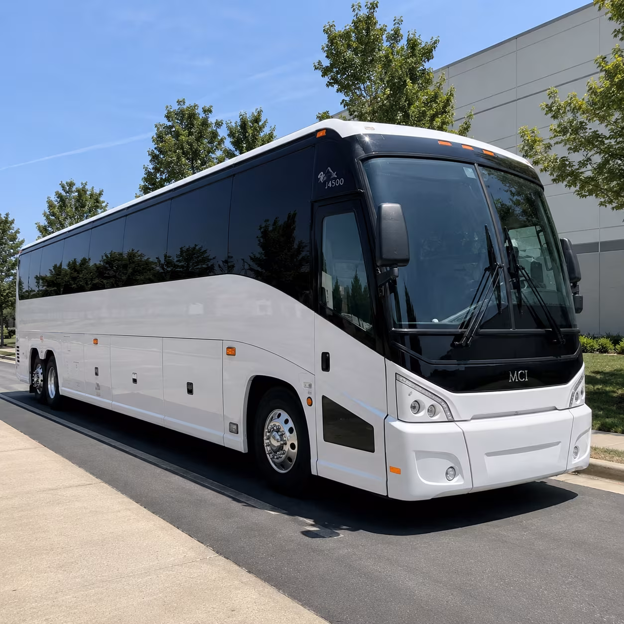 employee shuttle buses to job sites and warehouse facilities near atlanta