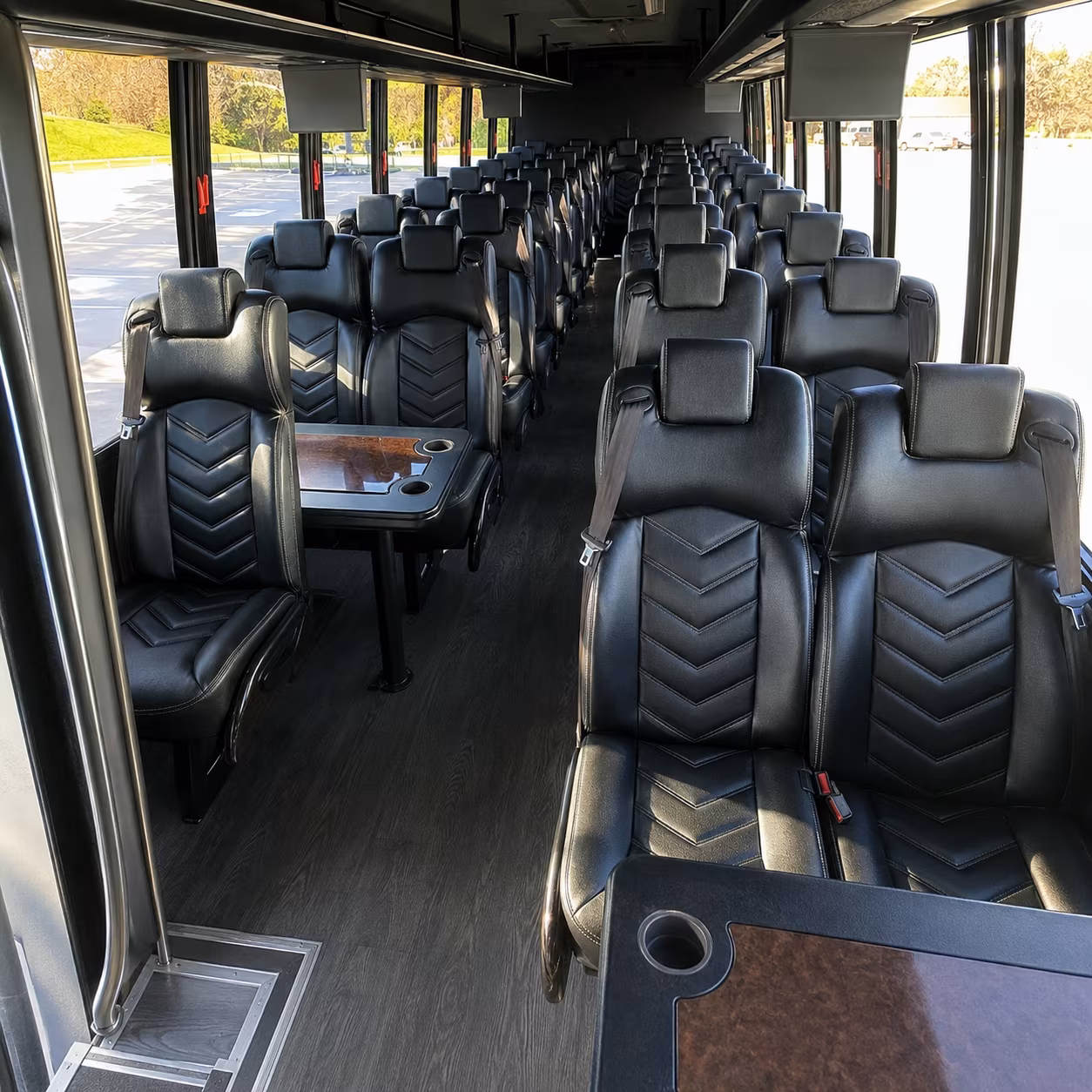 minibus rentals for small group wine tours around ellijay and blue ridge